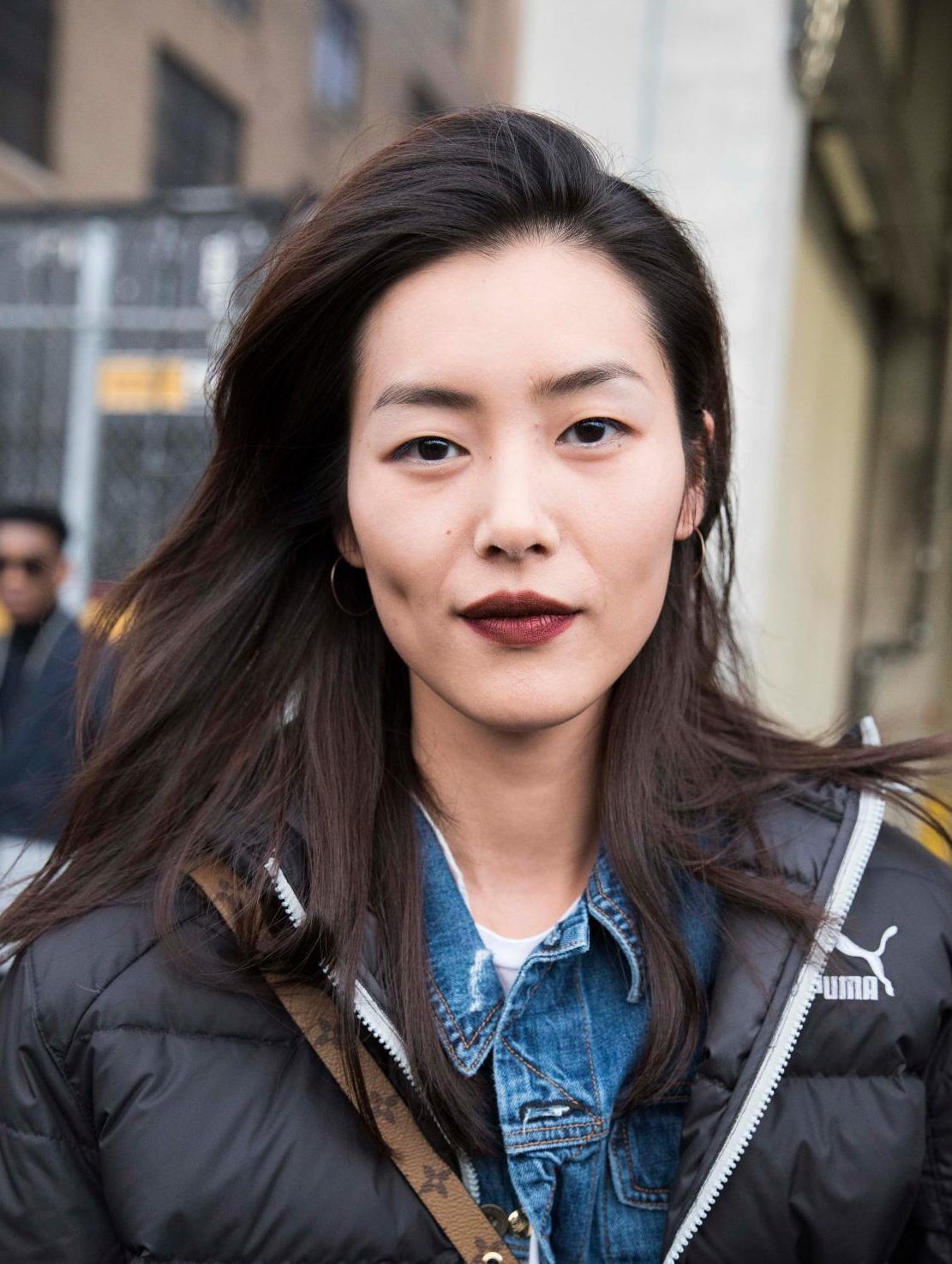 12 เฉด สีผมช็อคโกแลต สไตล์ย้อมผมสีน้ำตาลสวยๆ ไม่ตกเทรนด์