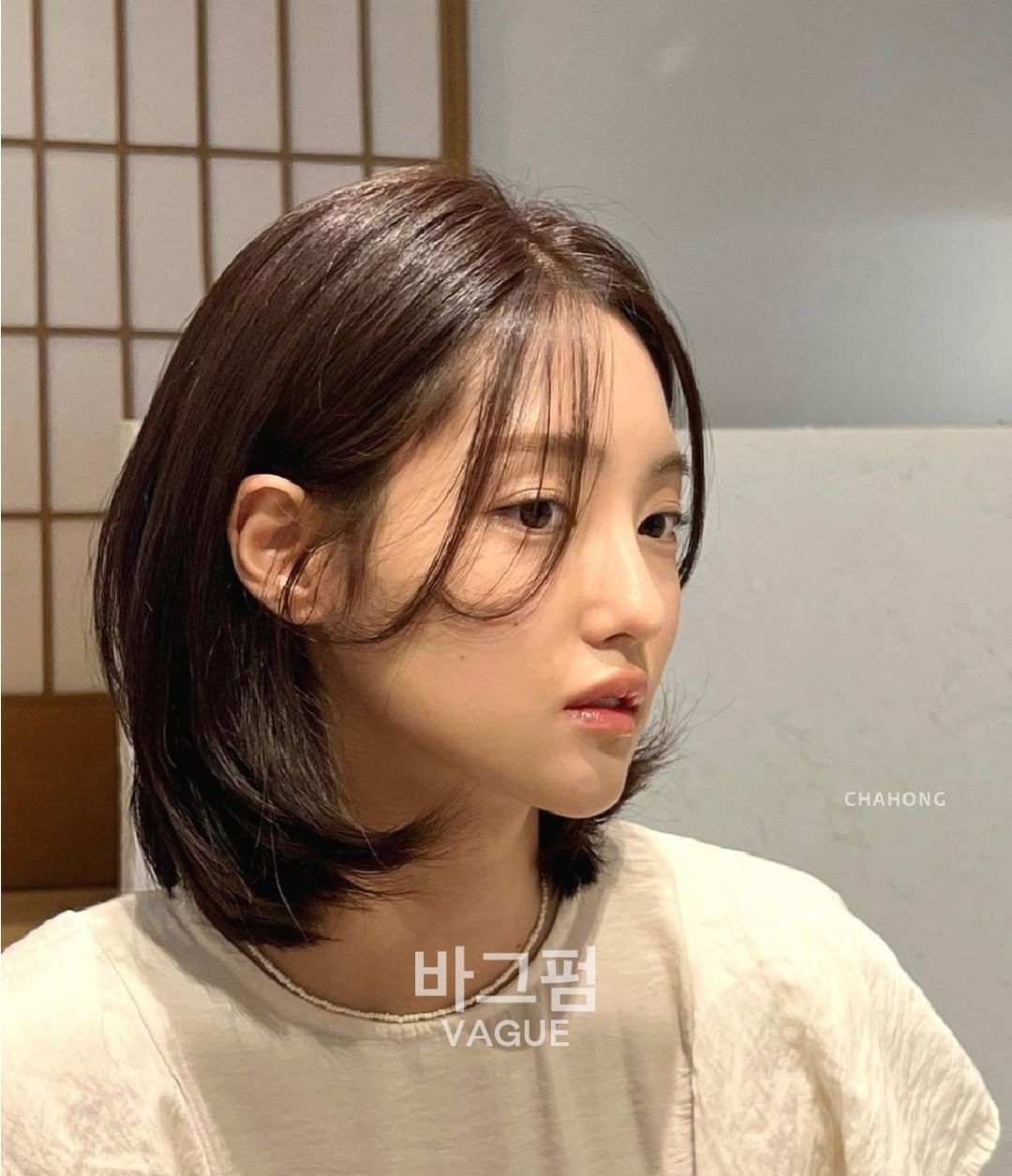 ผู้หญิงเอเชีย ผมสีดำ ผมยาวประบ่า ทรงผมประบ่า