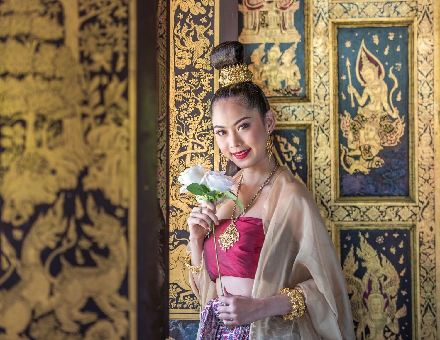 ตามรอยละคร "บุพเพสันนิวาส" มารู้จักทรงผมโบราณ ของแม่หญิงชาวสยามในอดีต