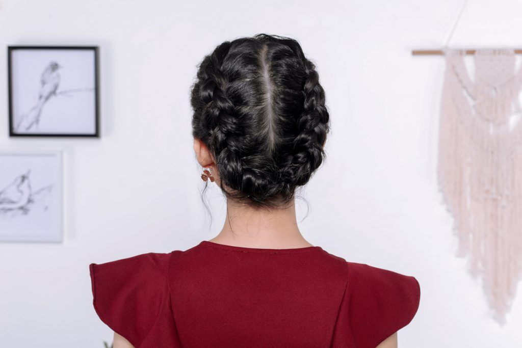 เกล้าผมเปียสำหรับสาวผมสั้น (Credit: Dennie Ramon)