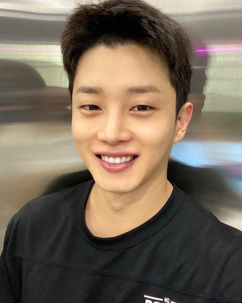 ทรงผมทหารเกาหลี