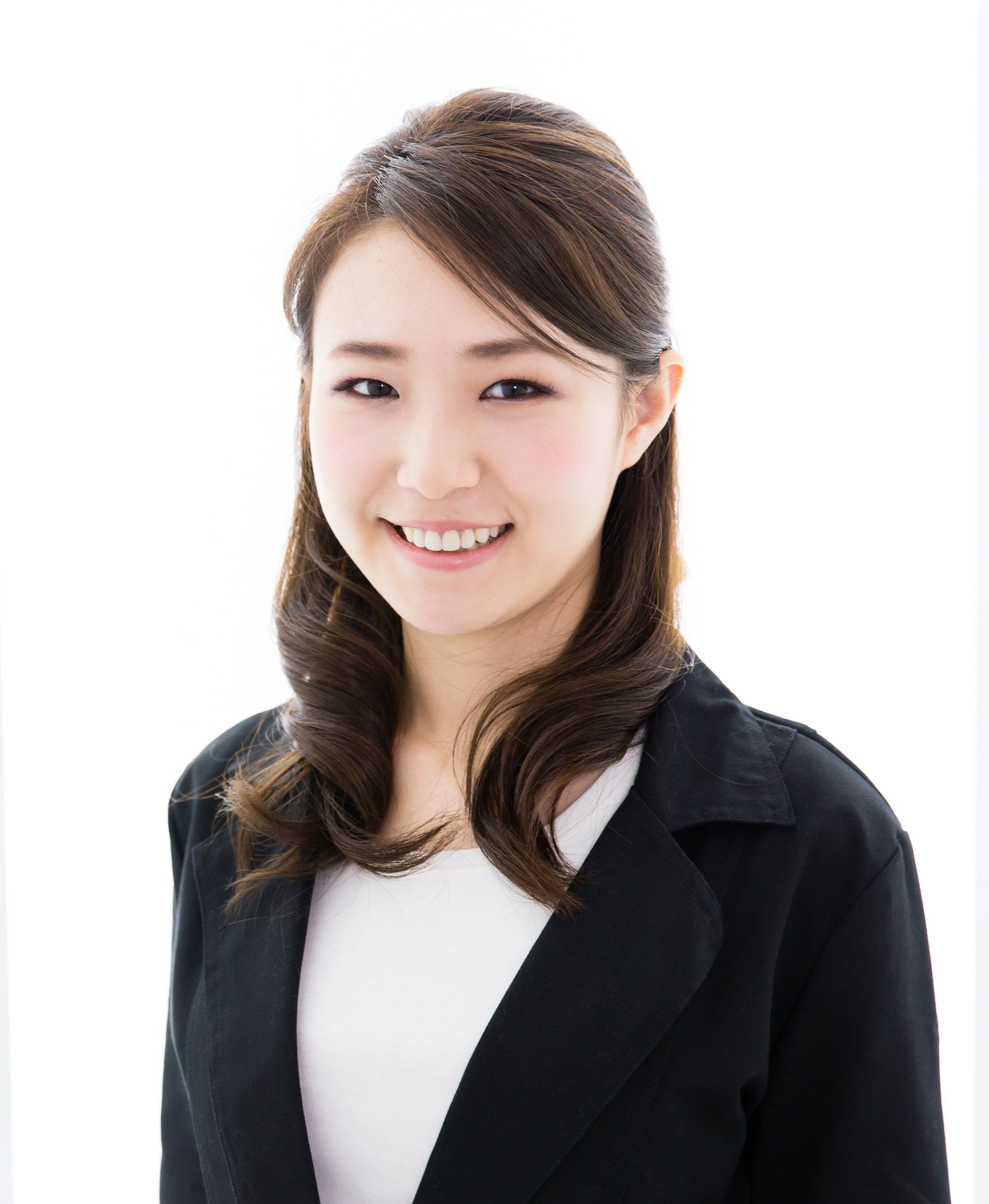 รวบผมครึ่งหัว (credit: shutterstock)