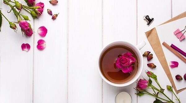 Castor and rose lip oil