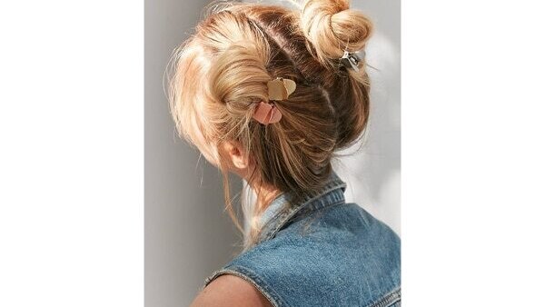 Classic 90s claw clip updo for long hair