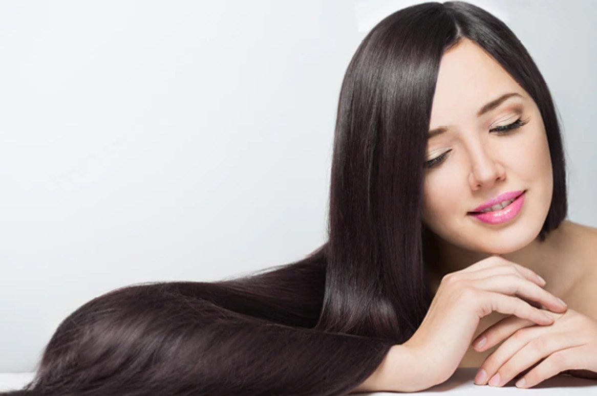 hot oil treatment for hair woman brunette