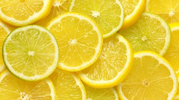 natural sugar to lighten dark lips at home