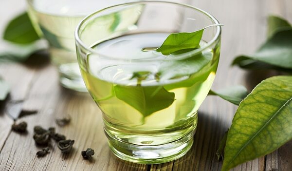 Your Guide To Using Green Tea Face Packs For Healthier, Clearer Skin