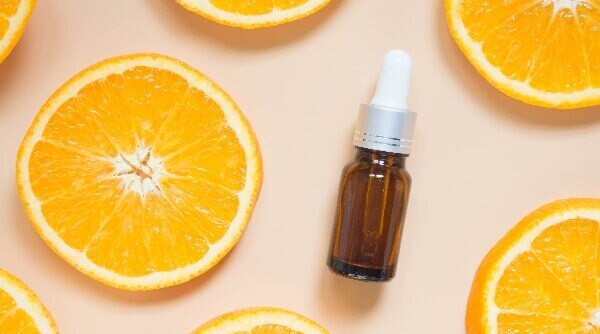 Best Ingredients To Pair Your Vitamin C Serum With