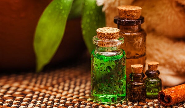 How To Use Tea Tree Oil For Your Skin