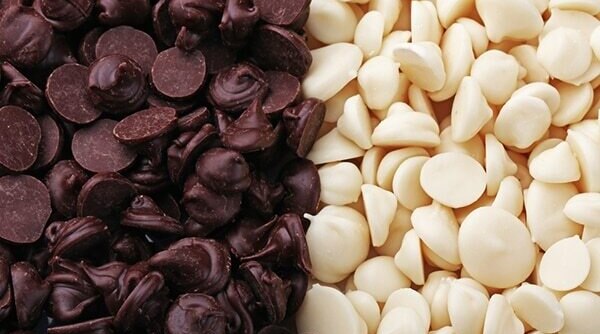 White Chocolate Vs. Dark Chocolate Waxing: Which One Is Better?