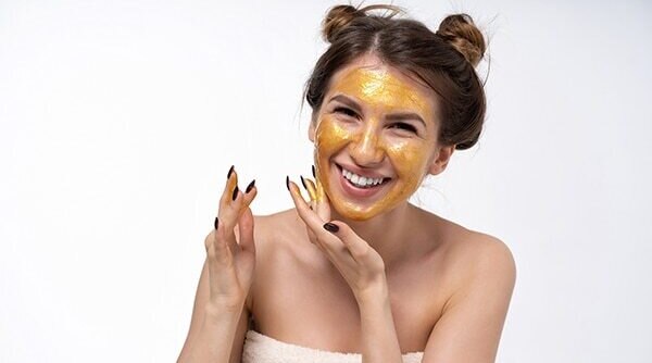 You Need To Give These 5 Best Home Remedies For Bright Skin A Try Today