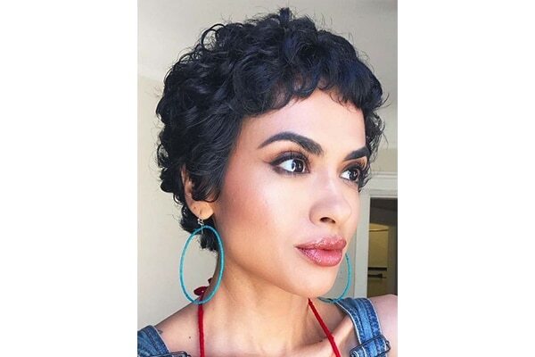 Curly knot hairstyles for short curly hair