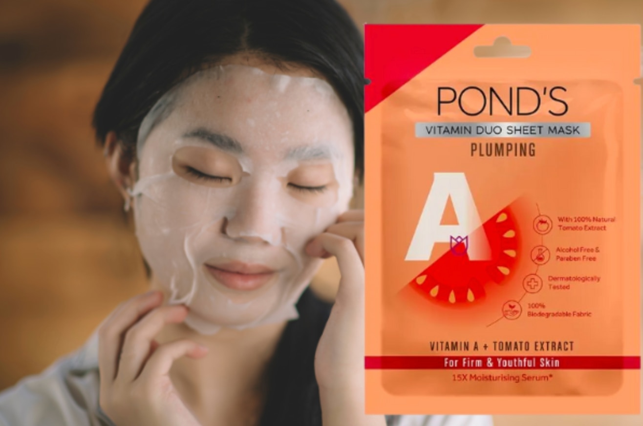sheet mask woman Pond’s