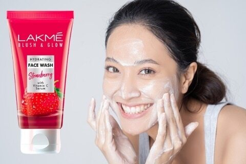 Sunscreen Chronicles - Shielding Your Skin from Harmful Rays