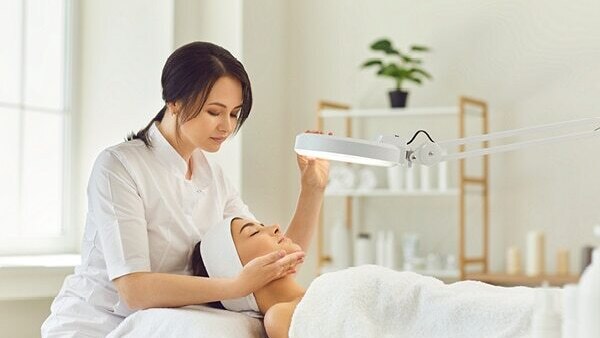 How to prevent nodular acne?