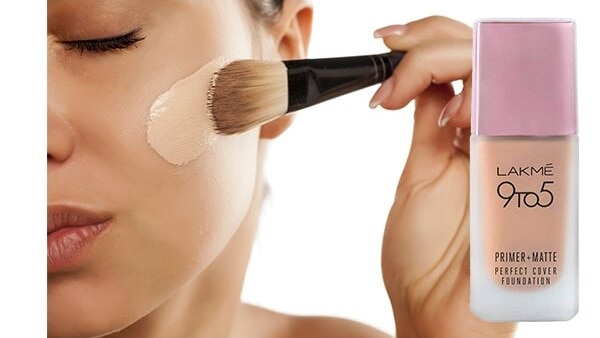 Dab loose powder before applying a concealer