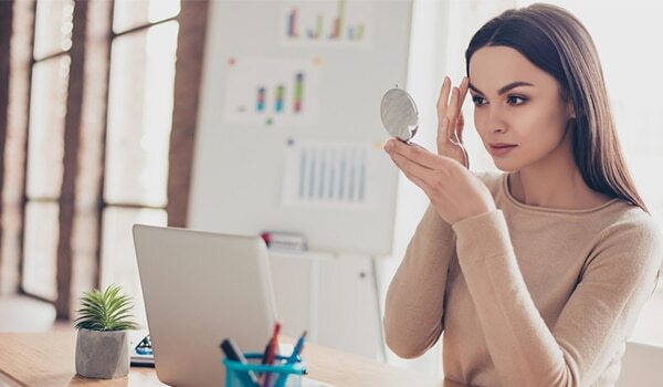 5 Things That Can Cause Pimples On Your Eyebrows