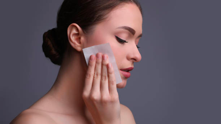How to Use Blotting Paper Effectively