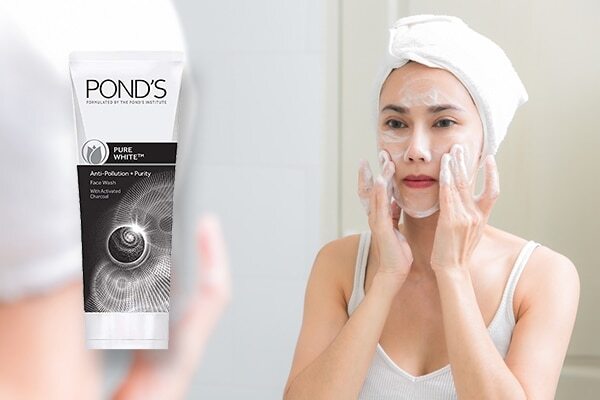 Moisturising Facial For Oily Skin