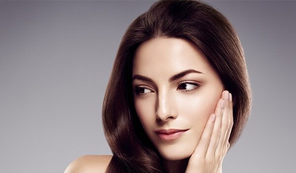 8 Essential Bright Skin Tips To Flaunt A Brighter Complexion