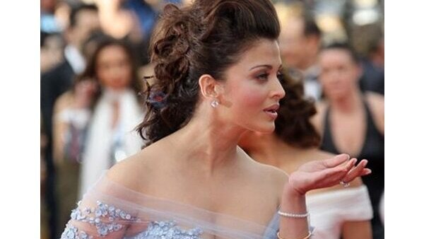 Styling damp hair