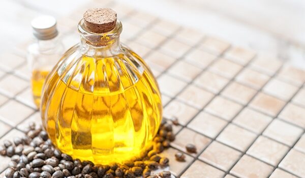 5 Ways Castor Oil Can Help Lighten And Reduce Stretch Mark
