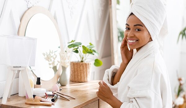 5 Reasons Why Hyaluronic Acid Is A Skincare Hero For Dry Skin