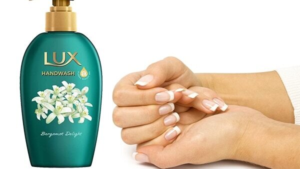 It helps heal damaged skin and prevent peeling