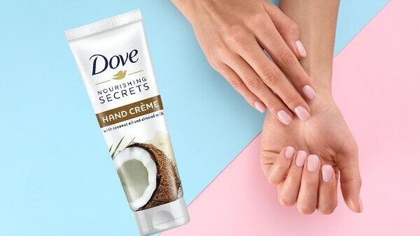 It helps heal damaged skin and prevent peeling