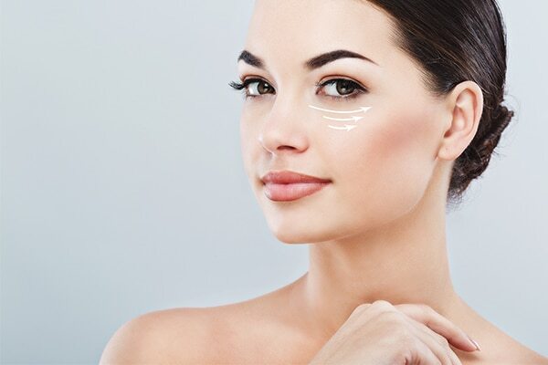 Relieves pain and soothes skin