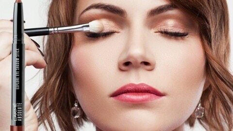 Mascara Marvel - Lashes that Lift and Define