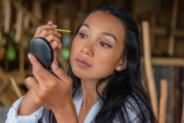 eyeliner-techniques-trending