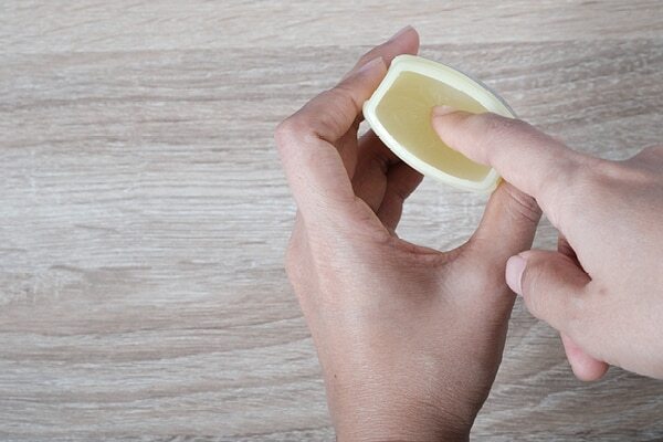 FAQs about how to clean makeup from eyes