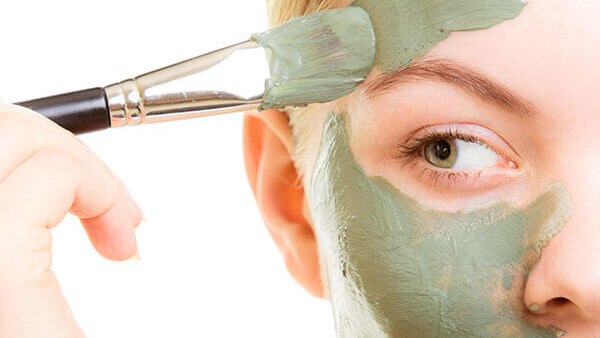 use%20Spirulina%20to%20boost%20your%20skincare%20routine