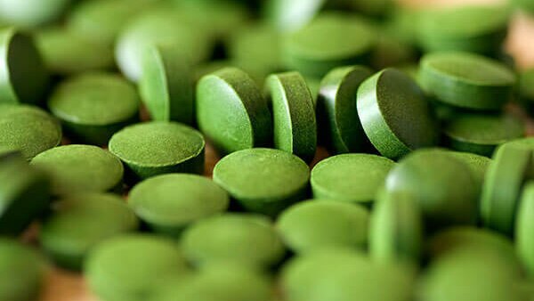 use%20Spirulina%20to%20boost%20your%20skincare%20routine