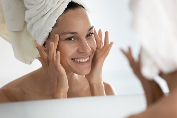 Are There Any Risks Associated with Using Carrot Seed Oil For Skin?