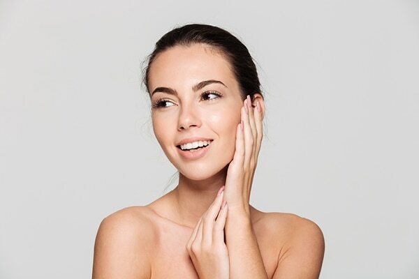 FAQs about white spots on face