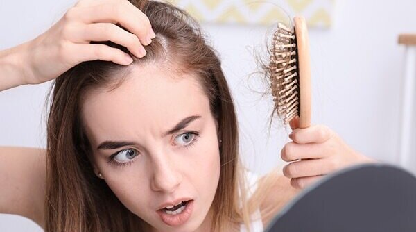 An Expert Weighs In On The Various Alopecia Treatment Options Available