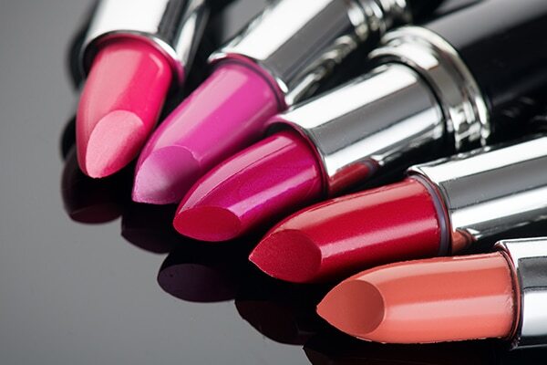 5 ingredients in your makeup that could be causing breakouts