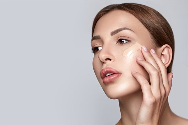 5 ingredients in your makeup that could be causing breakouts