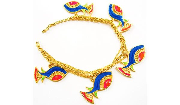 5 Super Fashion Accessories To Gift Your Loved Ones This Diwali