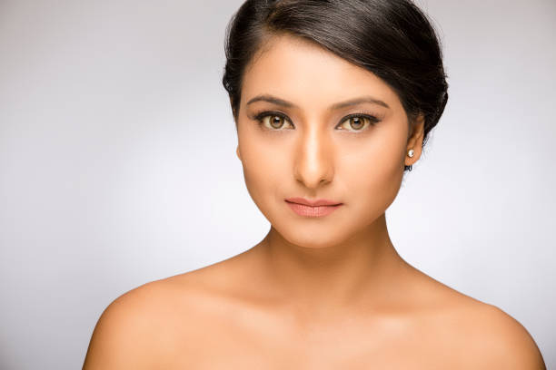 Accentuate The Gaze: Hooded Eyes Makeup Guide