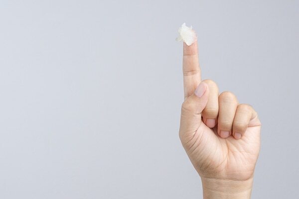 How to deal with redness around the nose