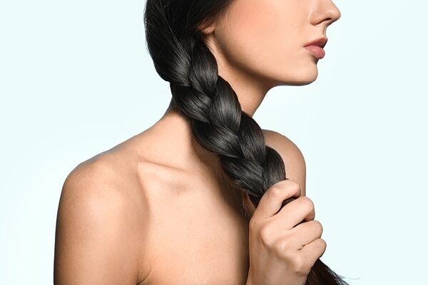 What is the best way to clean microfiber towels for hair?