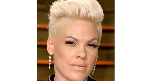 How to do pompadour hairstyle for longer hair