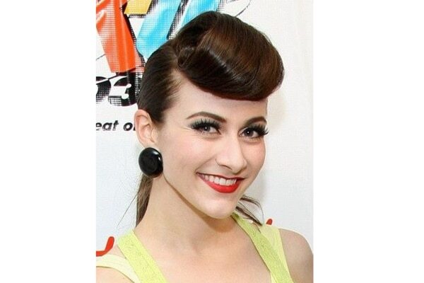 How to do pompadour hairstyle for longer hair