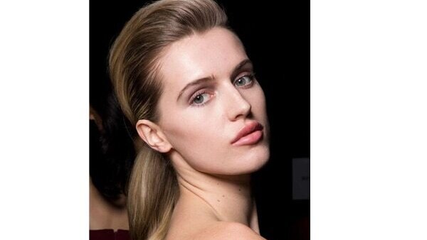How to do pompadour hairstyle for longer hair