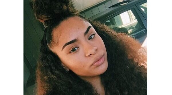 Half bun hairstyle hack: How to cover the bare spots?