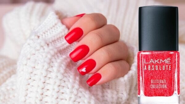 nails