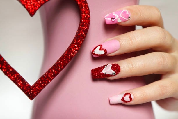 nails